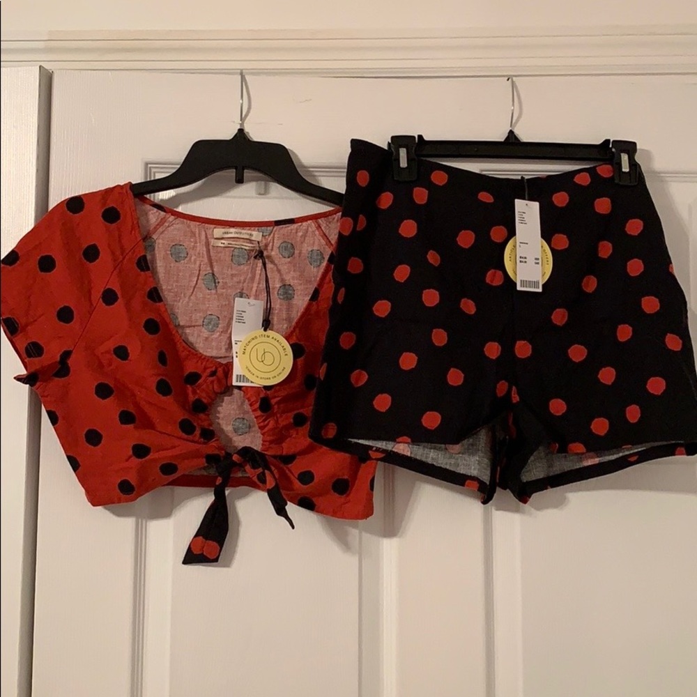 The one polka dot high rise short and cropped top!